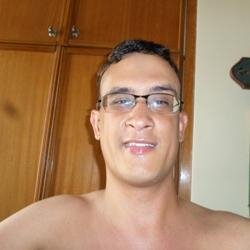Bissexual, gosto de putaria gay e hétero, gosto de novinhos e novinhas e sou futuro BBB. ❤️🔥🔞