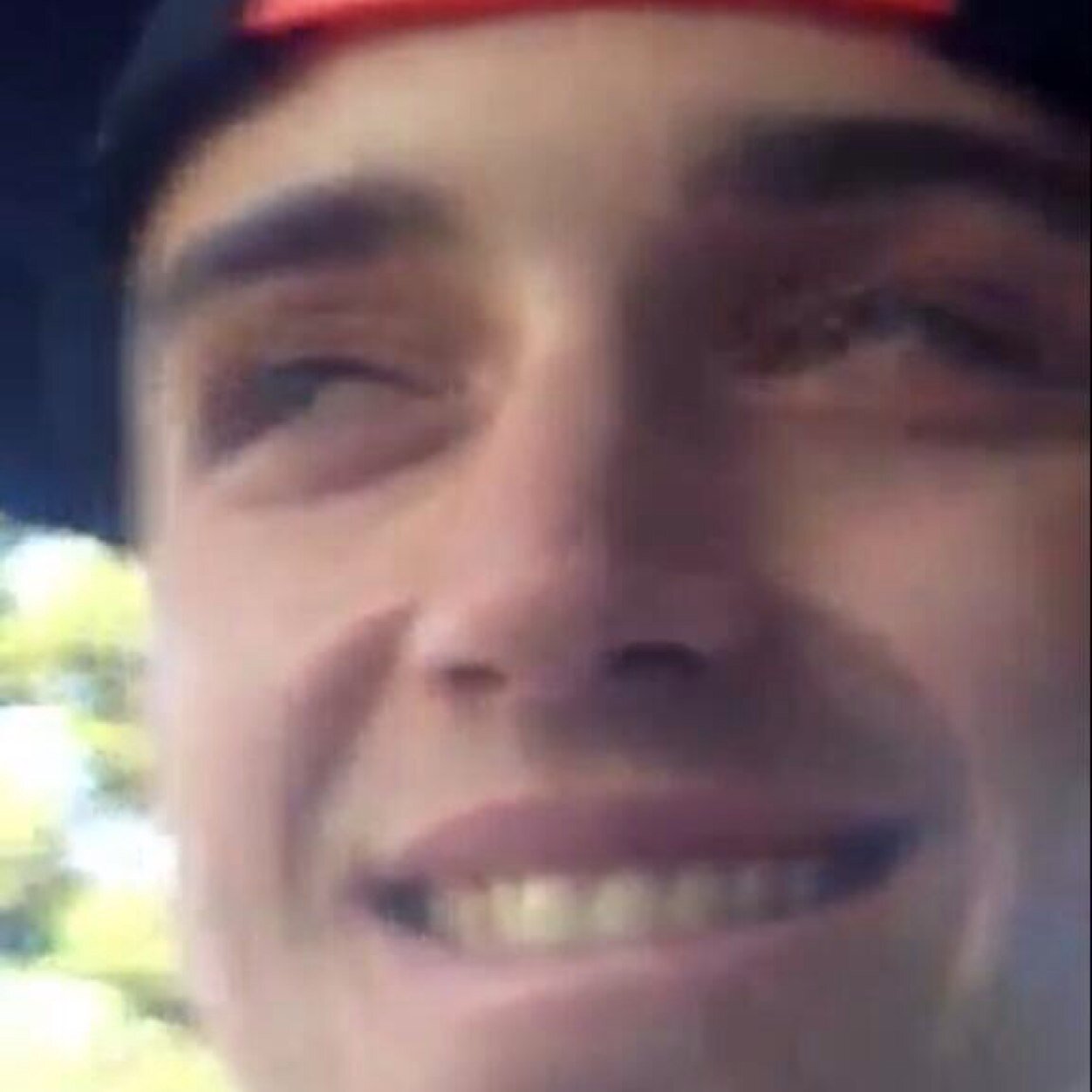 BeauBTexts's profile picture. Beau's confusing texts