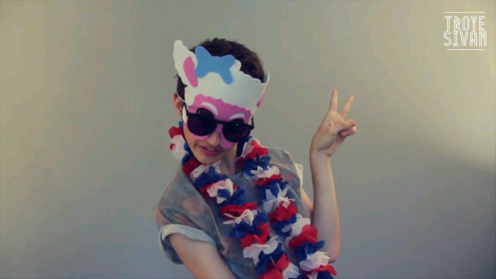 DanIsNotOnTroye's profile picture. troye. indie bands. troye. youtube. troye. surfing. troye. wanarexic. troye. Slightly depressed. troye. In need of friends. troye. thatcher. troye