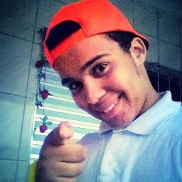 Divertido,Romântico,timido,o cara feito pra você   FACEBOOK: https://t.co/ufX1JBclUb :D