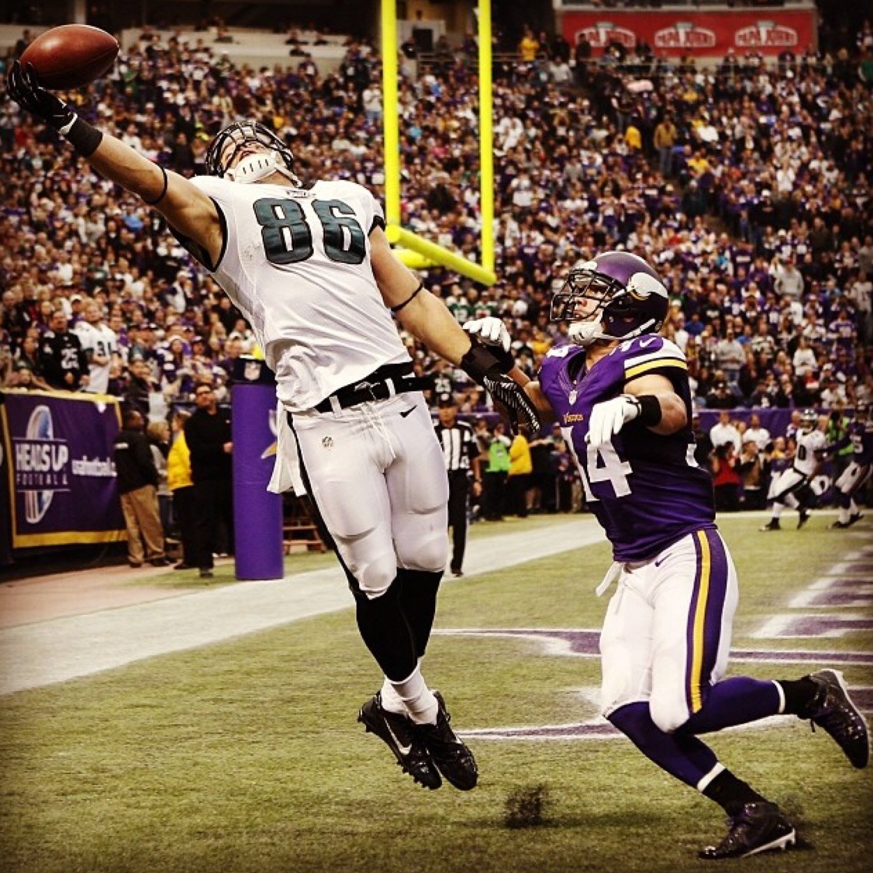 Zach Ertz is my favorite player in the nfl!!