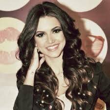 Amo a Manu e suas musicas pra mim é a melhor cantora brasileira Te Amo Manu!
