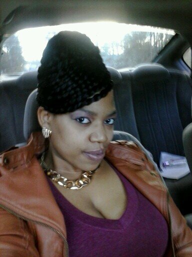 COOL LAID BACK CHILLING HARD!!! GET $$$$ CHIC.. #TeamBoss #TeamAlotaHaters #teamGUNJAH.. #teamAINTplayin