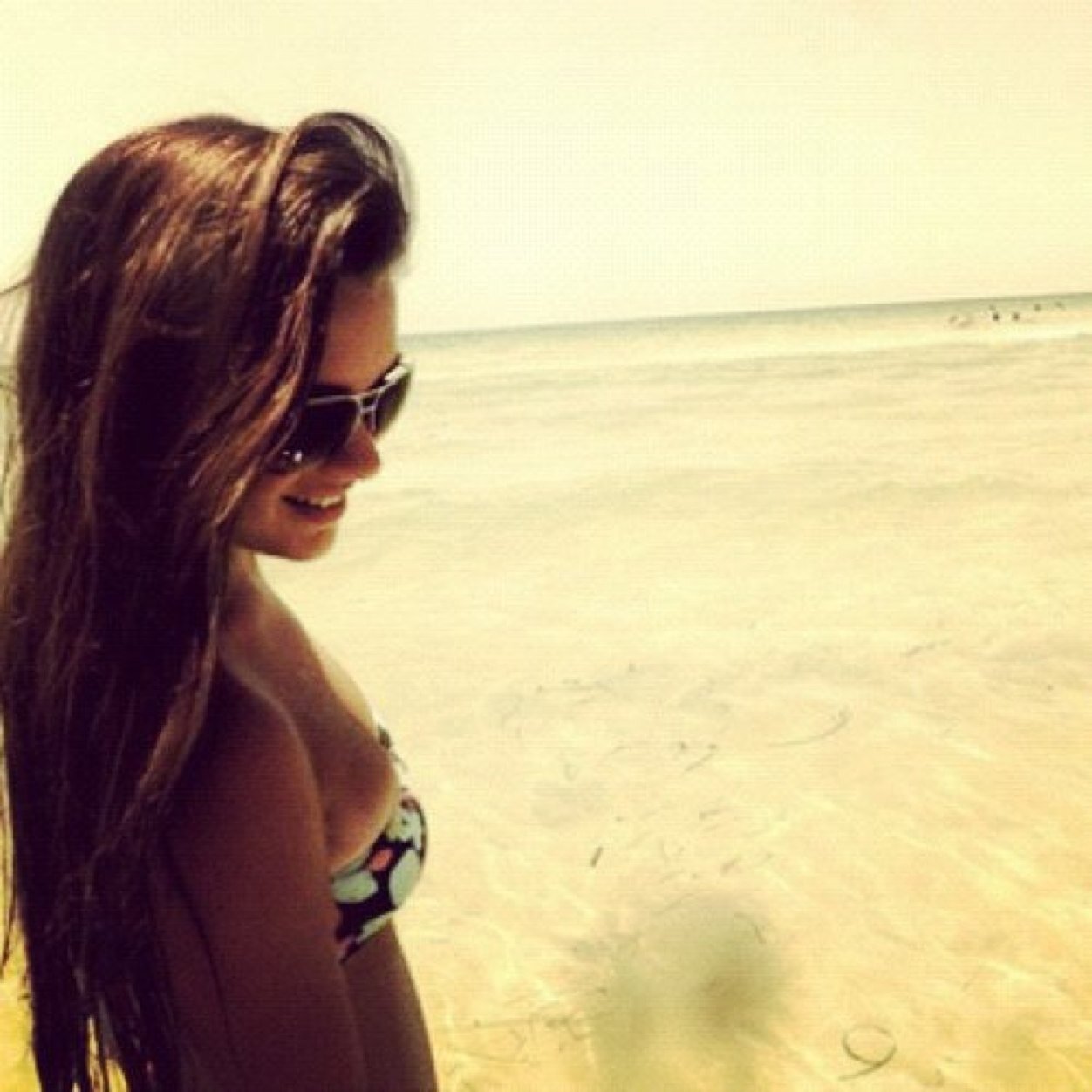 I'm in love with places I've never been and people I've never met ∞