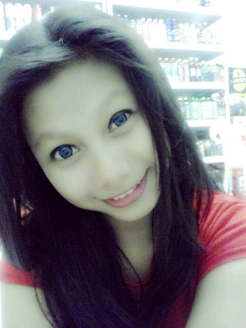 Bhieee2's profile picture. My mom ♥ || DikaWibawa ♥ || ARSENAL | BFF ♥ | 04.10 ♥ | my lovely @MDRbyZASUNGKAR (ʃƪˆ▽ˆ) || 24 februari 1994 || I love purple || GIROUD (ʃƪˆ▽ˆ)