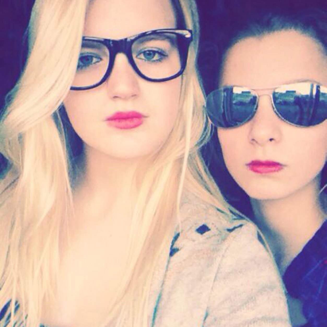 Vmbo-t // zwemmer // acteren// instagram:Anoukxx__ //anouk is lieeef xxx ijkee //