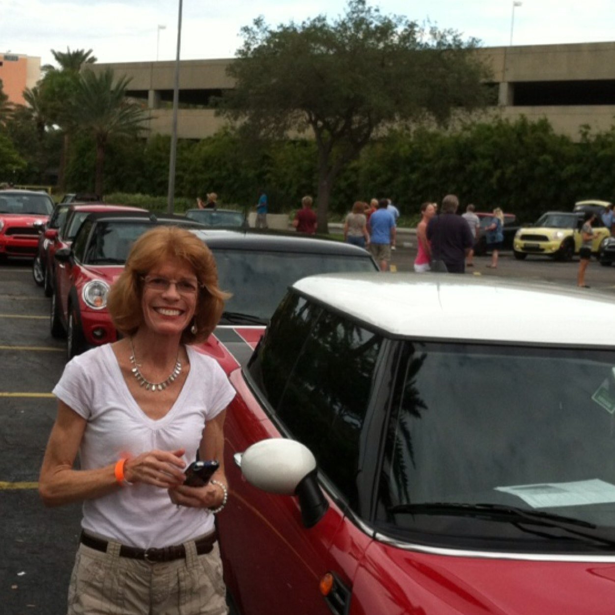 ewizbiz's profile picture. 