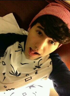 ~ Dutch girl ~ only 14, but I am mature (sometimes :p) ~ never give up, you are worth it ;) ~ i love jc caylen ~ follow me, I follow back :) ~ 0/6 :( ~