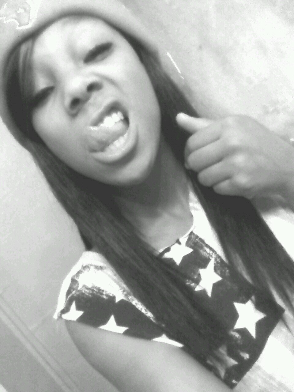 Tishaa_Honest's profile picture. Trill Ahh Femalee....                     Never apploigize for what i fell , its like saying sorry for being REAL  !!!!!!