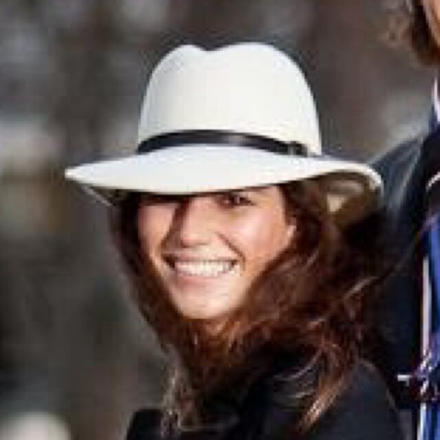 Financial business consultant, problem solver. Mummy to TC & SC. Winchester based, lover of high heels, movies and snow!