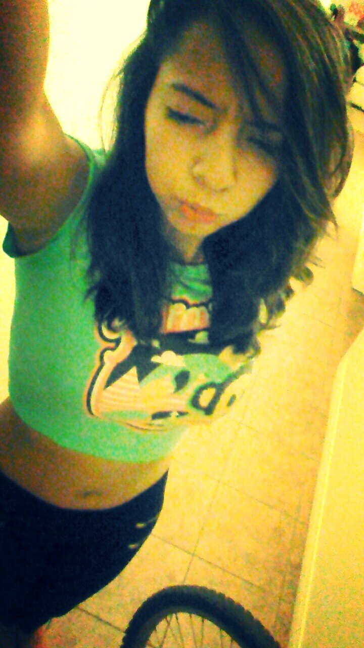 I Love You =3    Instagram: http://t.co/nGgsEd9AST   Keek: https://t.co/v1YKiDiGpF   Tumblr: http://t.co/RkXbJDBhkV