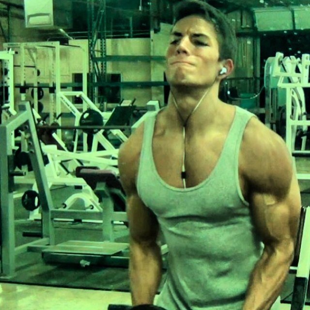 healthfitness54's profile picture. this account is for the people who are serious about training and who like tweets about working out!