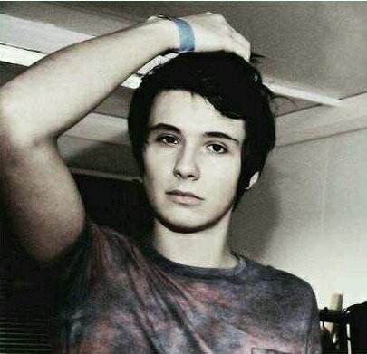 oh no a male got into the phandom run away