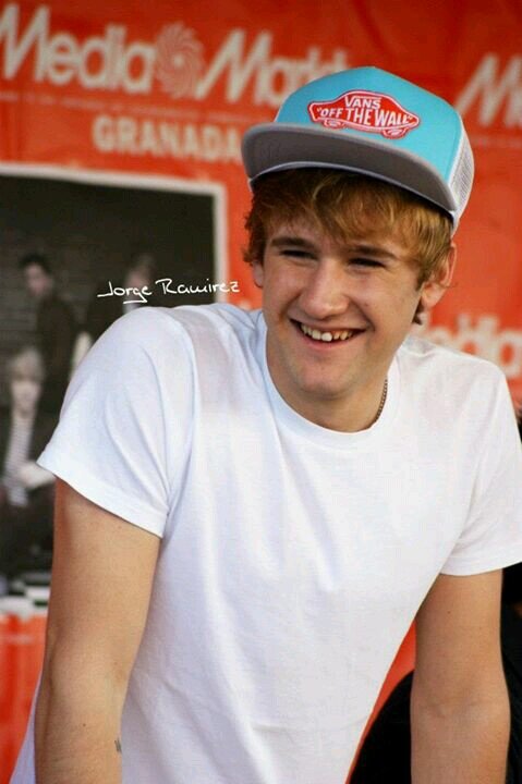 Club de fans no oficial de Dani Auryn. No se que seria de mi vida si no lo hubiese conocido.