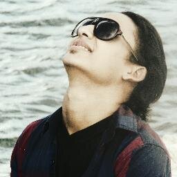 Don't palm someone who love u without reasons..just look to the good side for him.