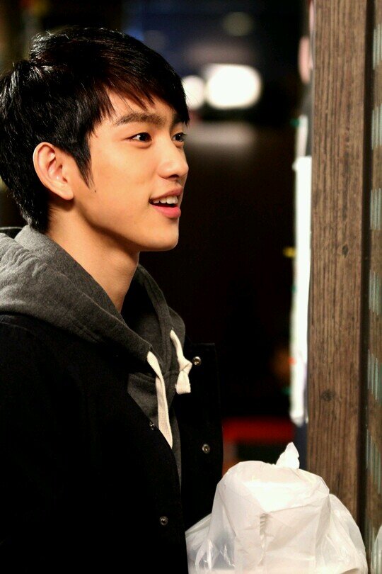 JR_GOT7's profile picture. 