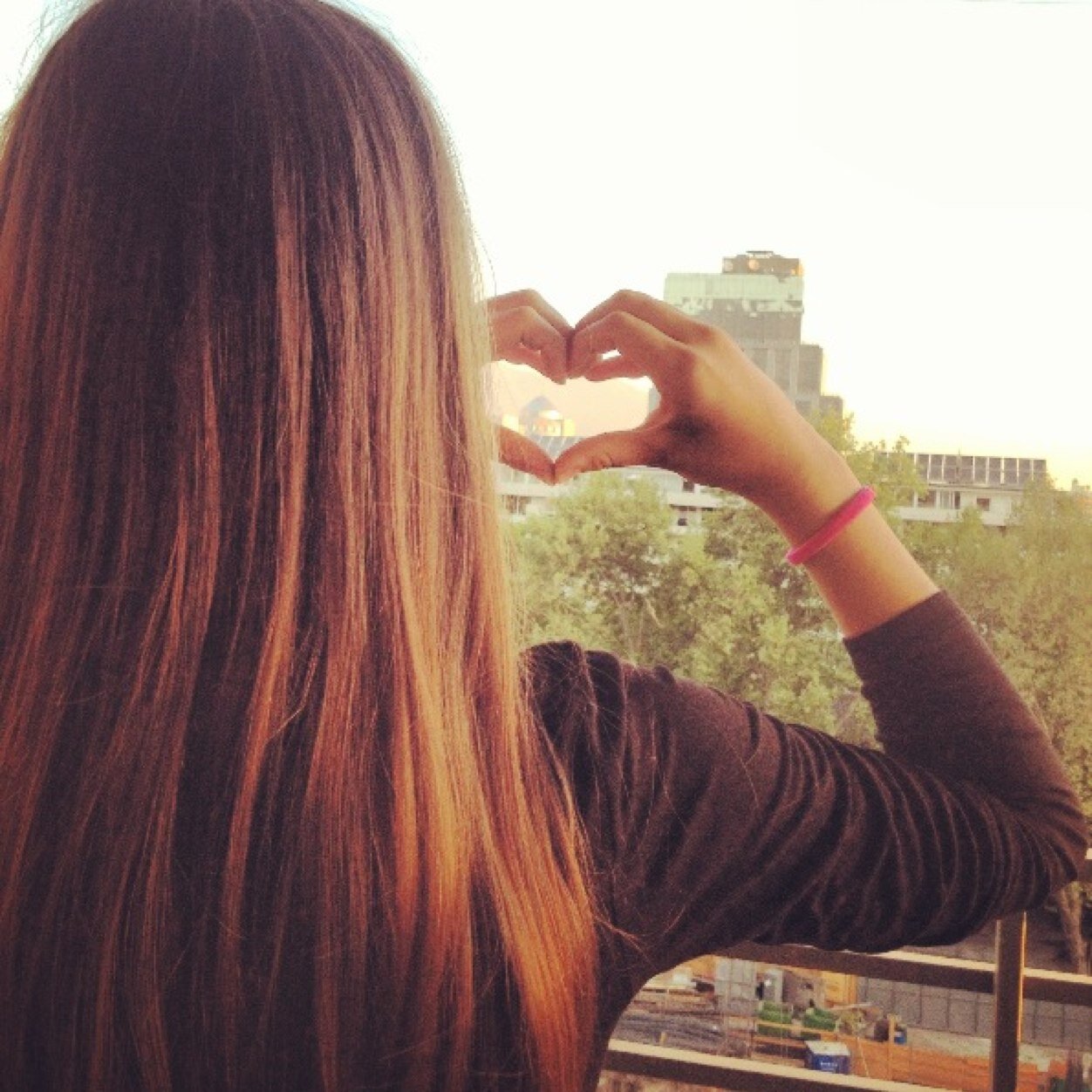 let´s run away