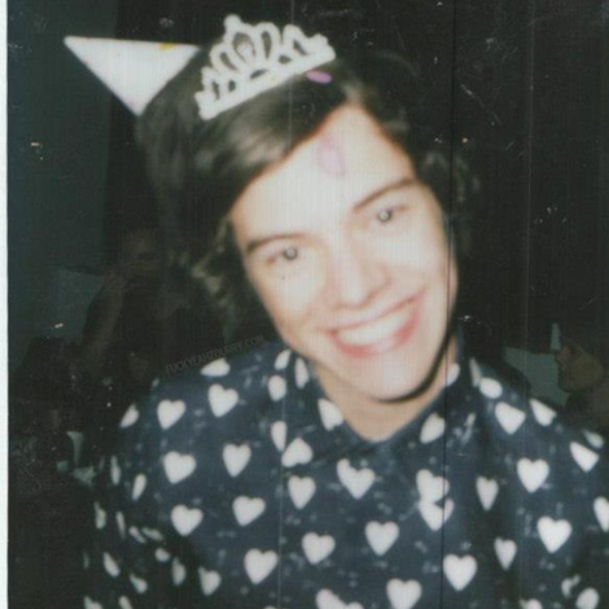 follow @enthlousiasm please xx.