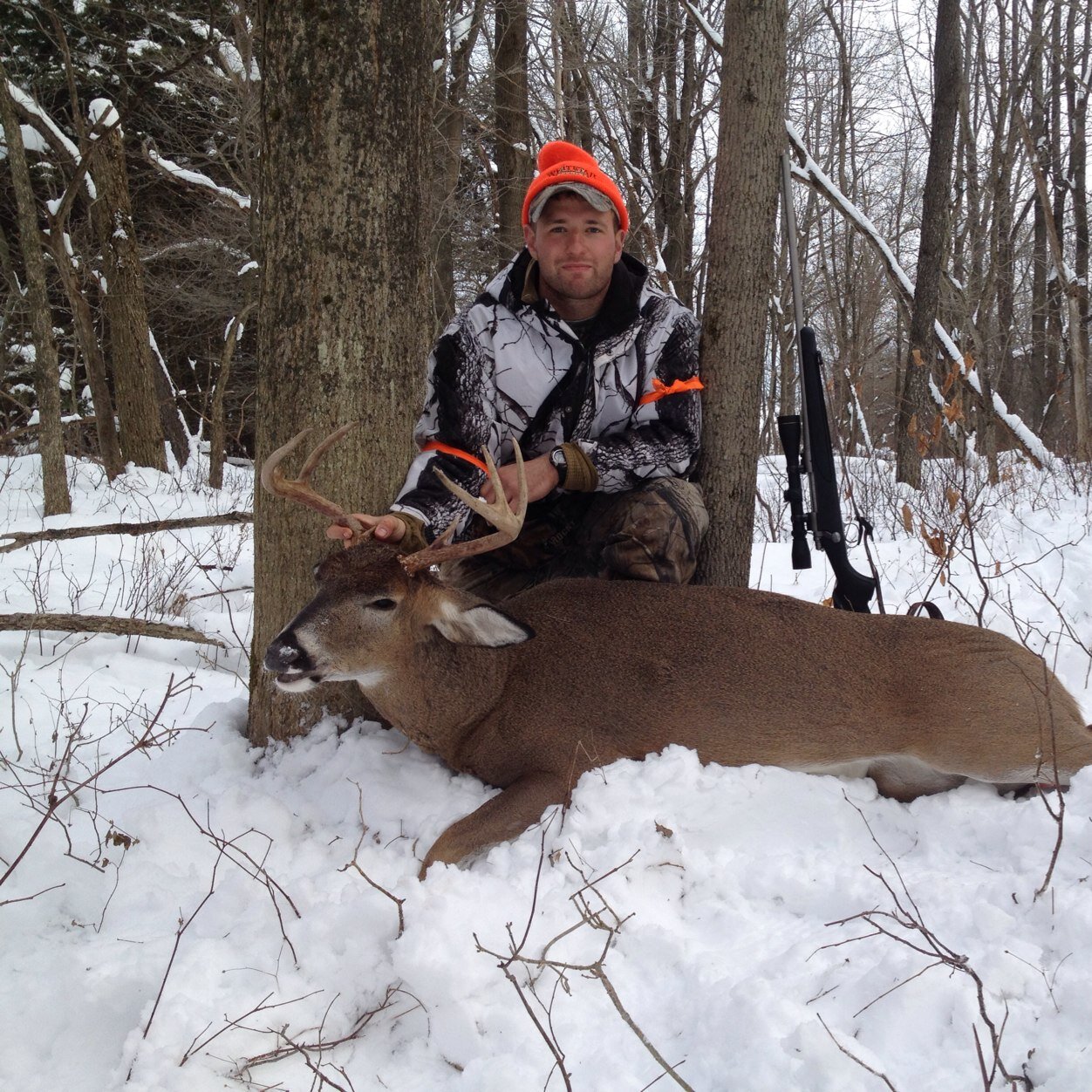 US Marine, loves the outdoors and the country we live in.