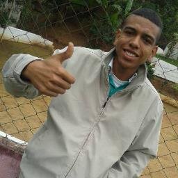 Rafael da silva lourenço, 190 de alt, 75 kg, extrovertido e engraçado,gosto de curtir a vida
