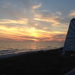 Retired doc. Full time beach bum.