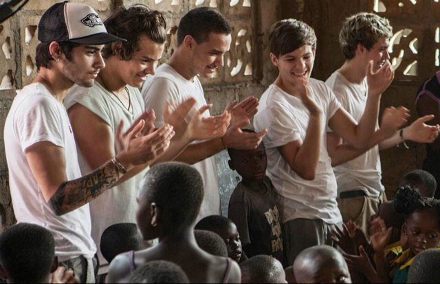 Where we are tour !!!! Omg!!!! Can't wait ;) i love them so much, the 8th JULY barcelona !!!