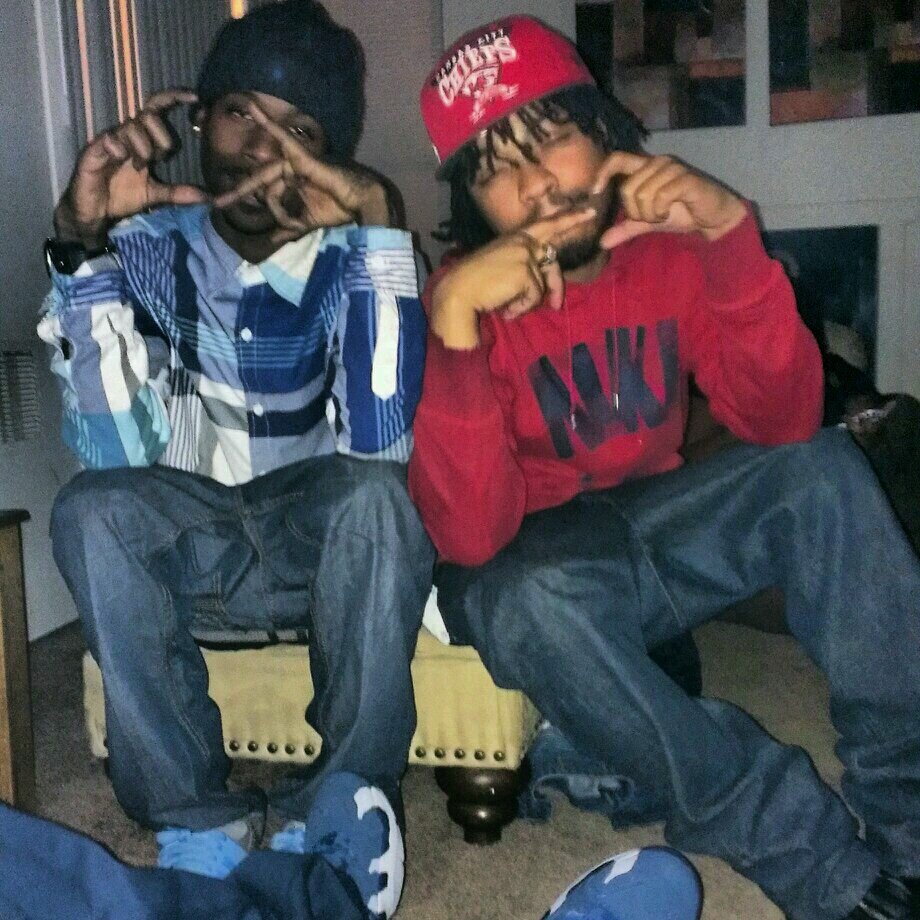 #Team B.O.G #BEEN Roccin Since 93 #Team A.O.B ##M.O.E #Team 4Nine #Rip Romar #Kush Only #Team Gassn Bitchs #R.i.p 5Levi8 #Free 2Marvin4 #Team No Friends #FUGM