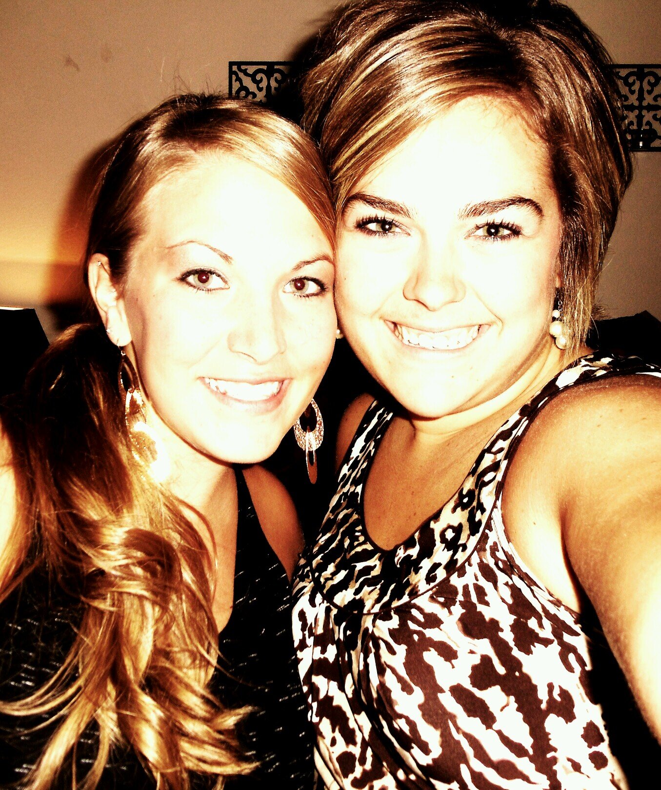 Wifey. Mother of two fur kids. Obsessed with music. Life is good.