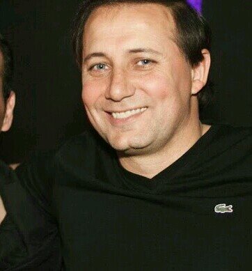 Abogado! Ex rugbier, fanatico del millo y lo mas importante padre de tres hermosos hijos