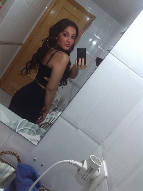 12345yeyemorena's profile picture. 