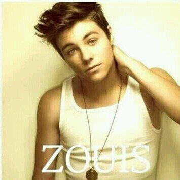 Sup peasants. I'm 17, and a boy Directioner, Mixer, Arianator, and Belieber. Follow me, and if I can, I'll follow back!