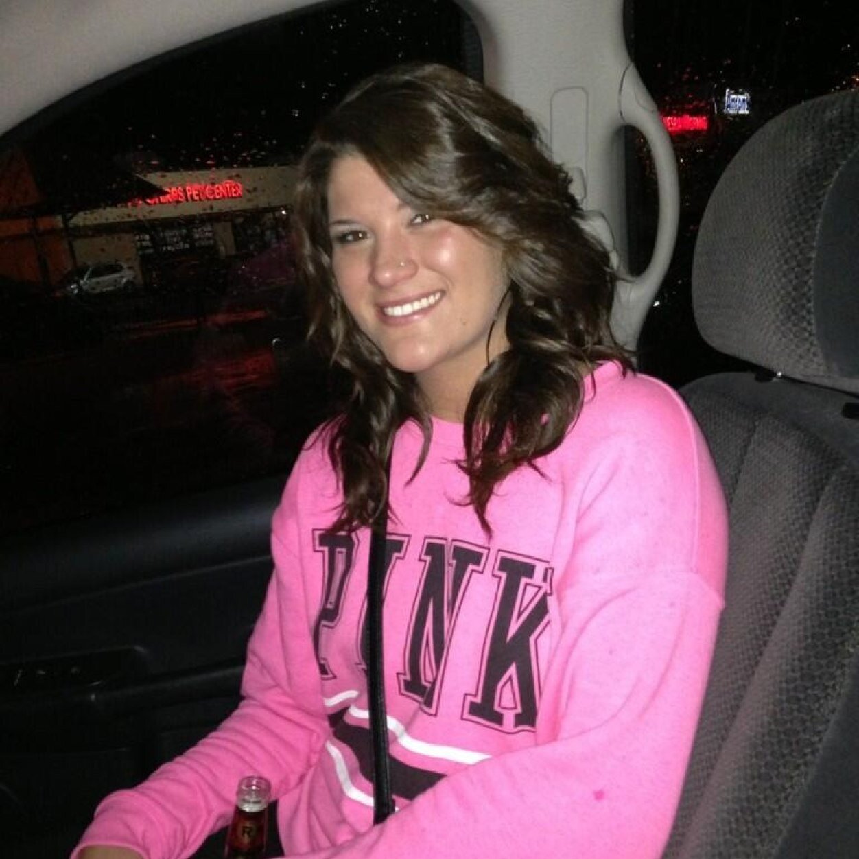 Hey im Amber and I like to party.