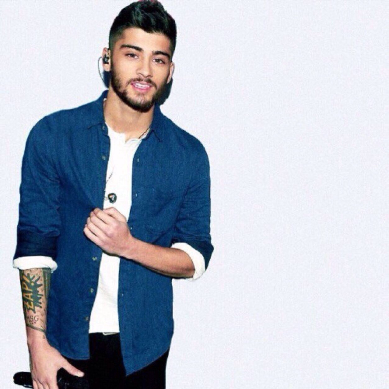 stamatoula4's profile picture. Hi everyone i am not Ariana Grande as you know