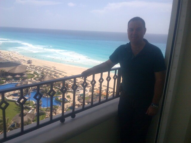 robsilrod's profile picture. SUPERCEL distribuidor aut TELCEL....coooorranle x qe se acaban y sin hacer fila,rapidito t atendemos....