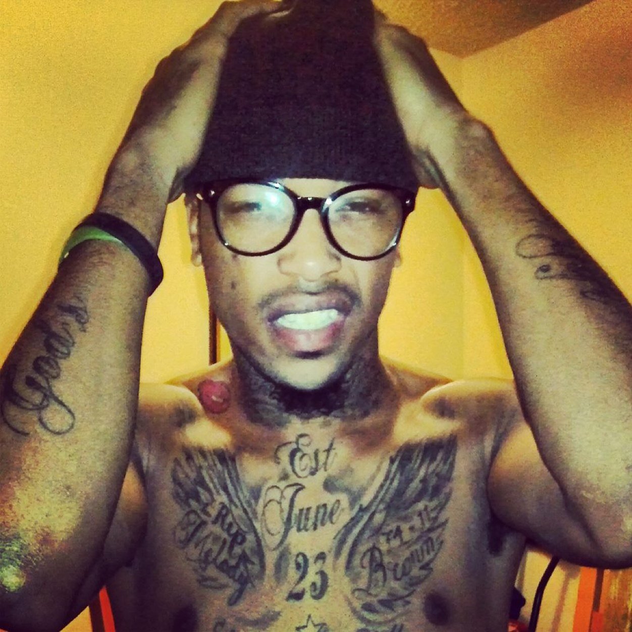 Calm. Cool. And Tatted. Too Real To Let A Fake Nigga Get To Me. Follow A Young Fly Nigga#YFN And My Queen @MindySweat