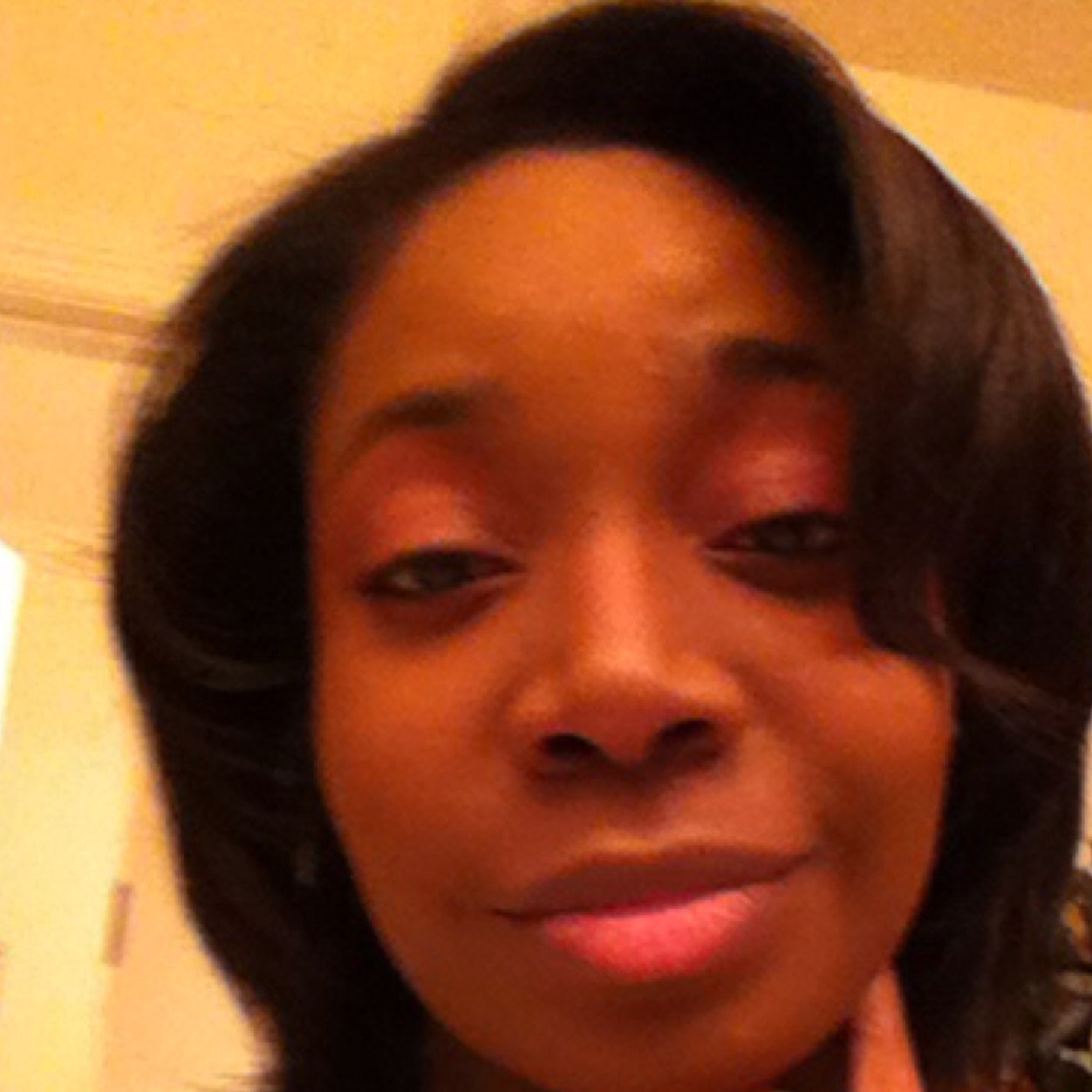 I'm laid back I enjoy laughin and spendin time with the fam! If u wanna know more follow me!:)