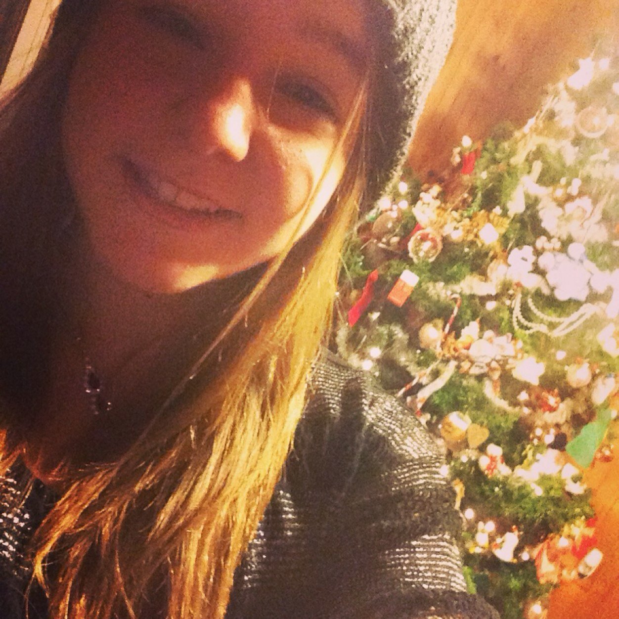 Hey everybody! I'm Katie. I love any kind of quotes. ⚽️SOCCER⚽️