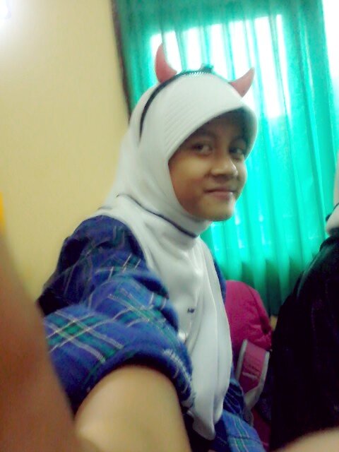 Pin 27F1FBB7 | 13-02-2001