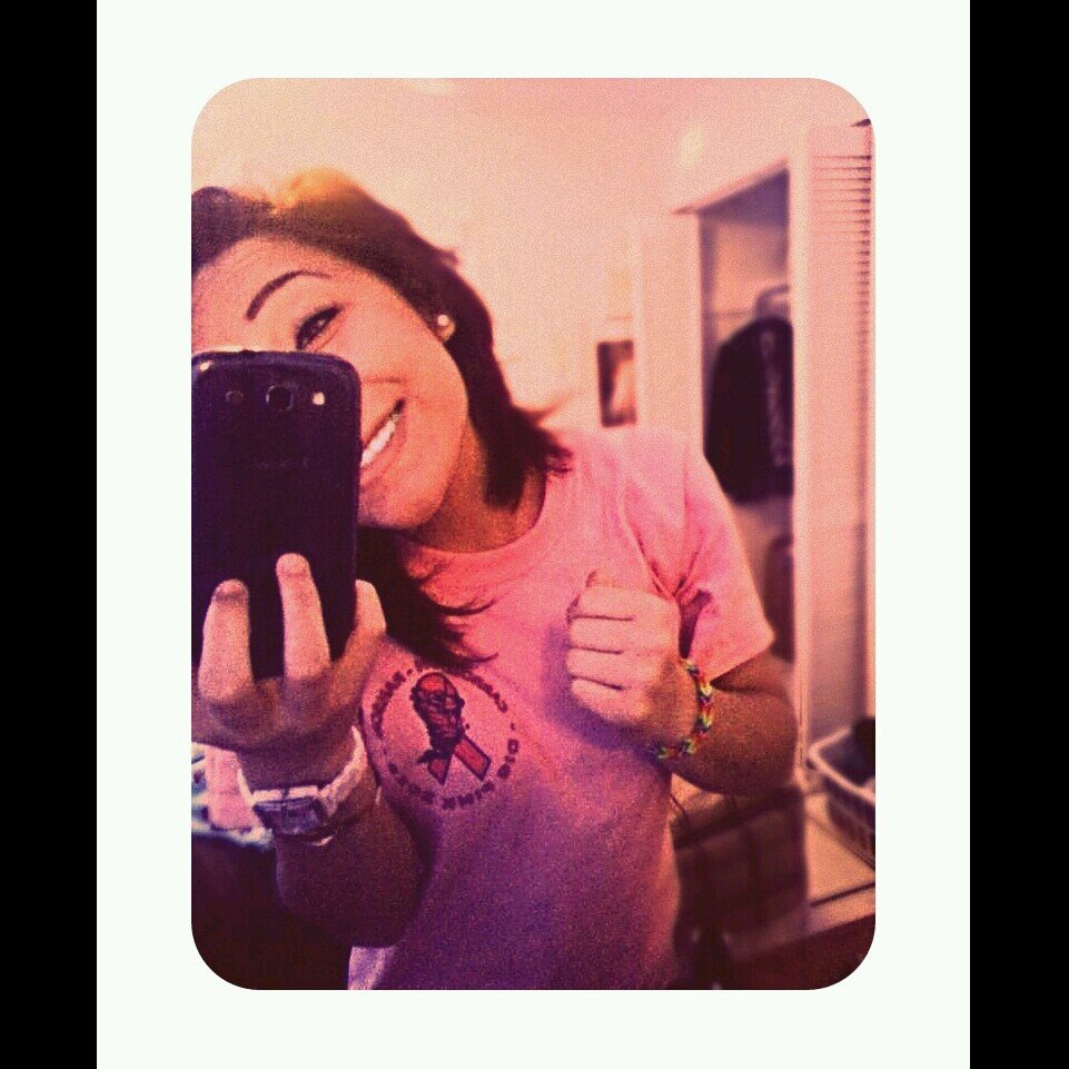 ♡feed me tiny chocolates and tell me I'm pretty♡