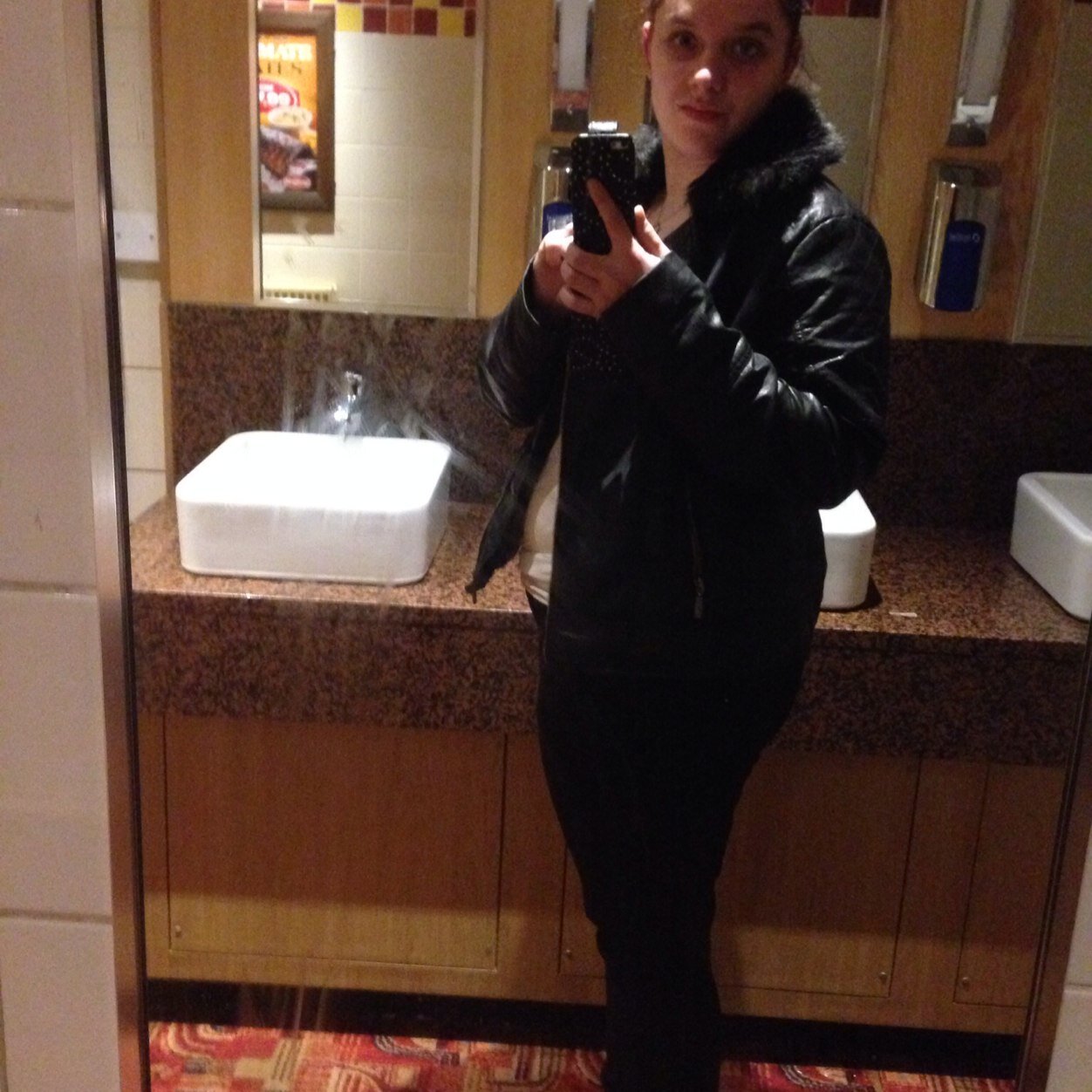 Love to sing but shy need confidence i av d most amazing boyfriend hes always there for me love him to bits xoxoxox
