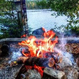 RaamattuVuosi's profile picture. Lue Raamattu läpi vuodessa.