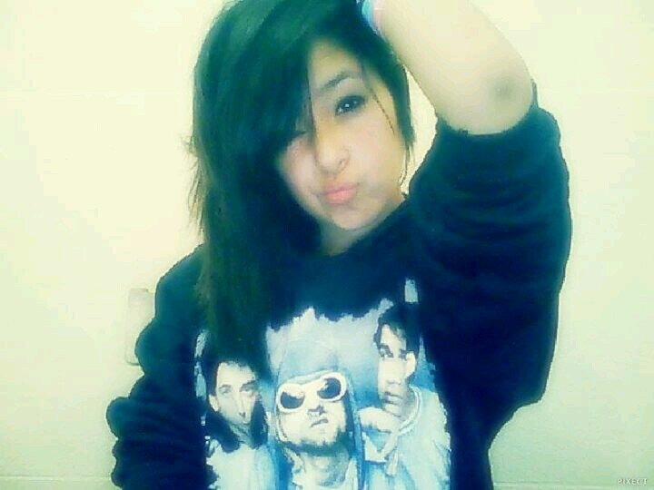 Cuándo dices que me amas,te amo aún más, y cuándo dices que me necesitas,te necesito más. ♥
