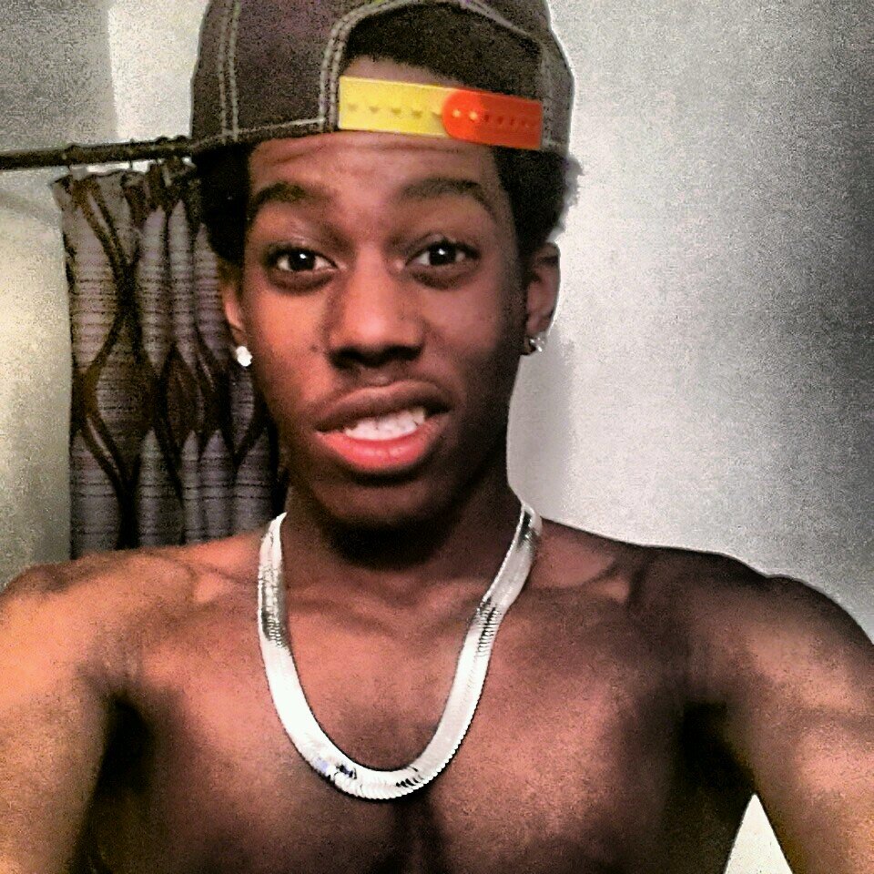 paintme_gold's profile picture. 