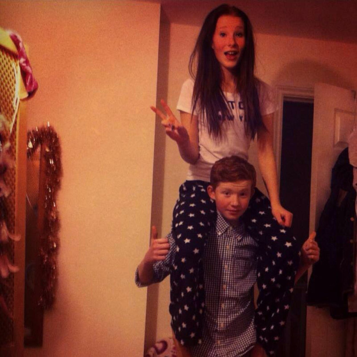 Jackmatthews_22's profile picture. Follow me and ill follow you back bitches