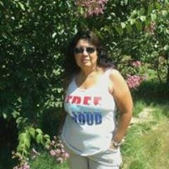just a lay back  country girl.  that  loves  the  simple things  in  life.my  3 boys  are my heartbeat.
