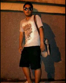 BBromadhon's profile picture. Terserah anda berkomentar apa pun_