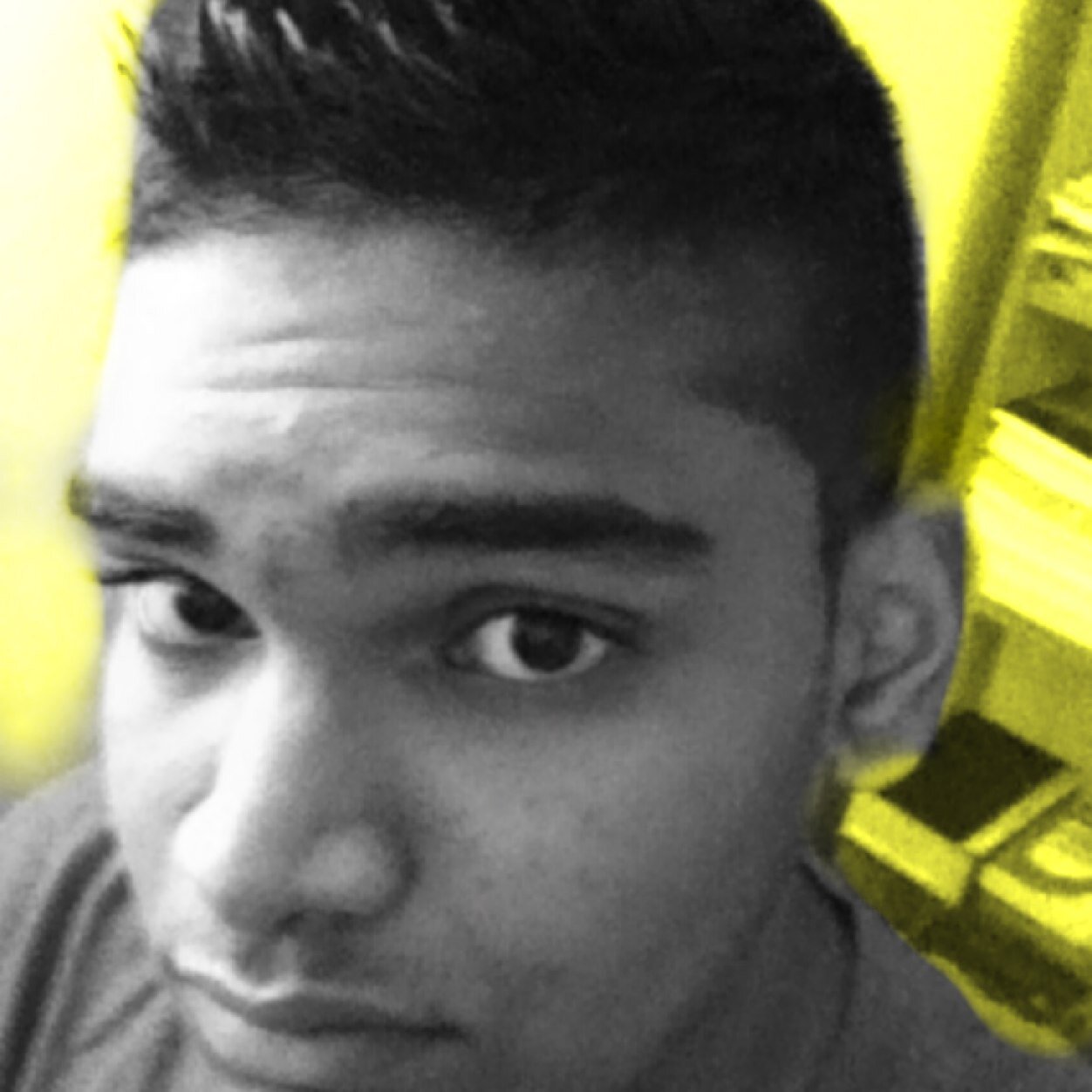 I'm a cool boy.  I'm 15 yrs old.