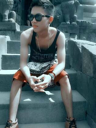 AndriAndri26's profile picture. 