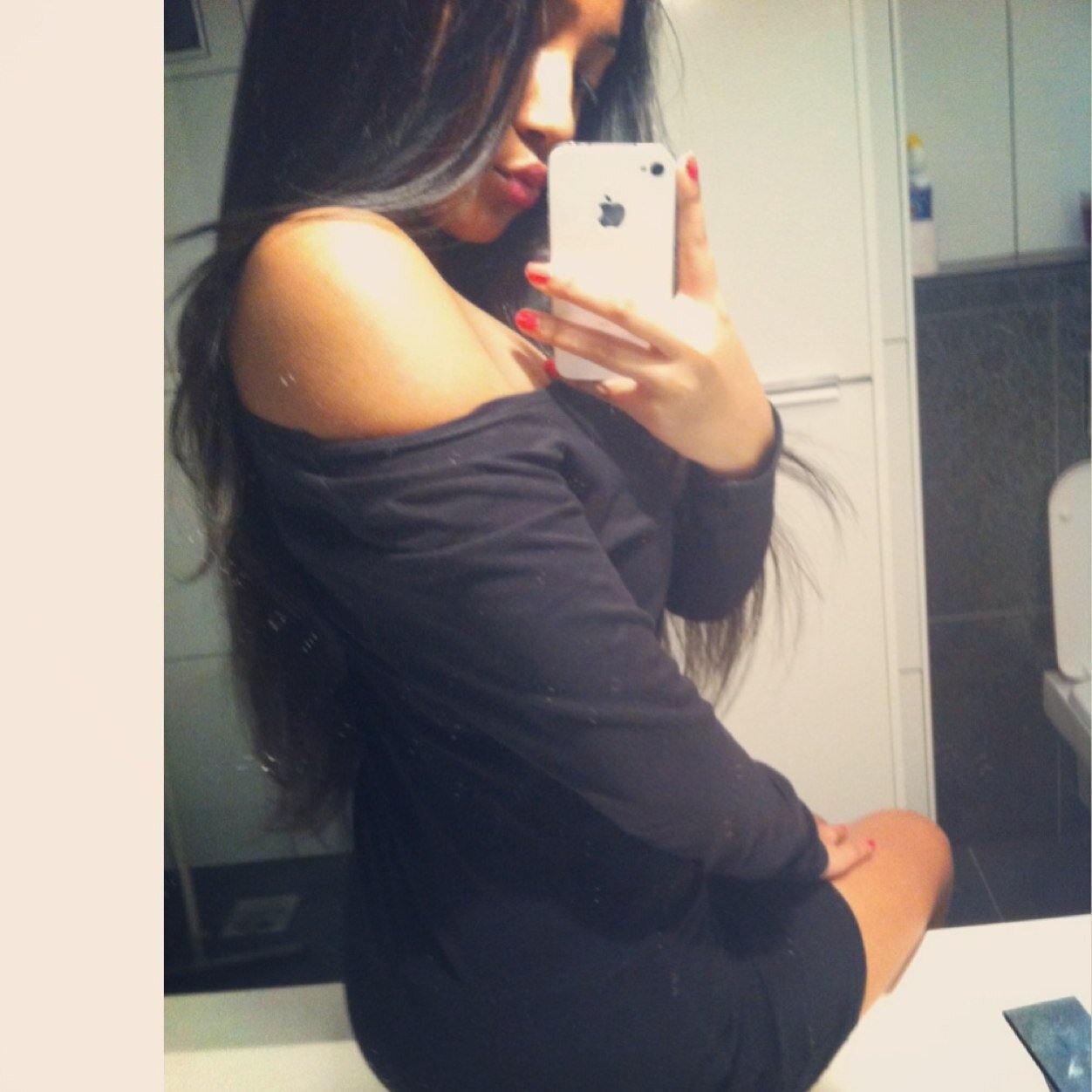 - instagram / keek ; juliettehelena_
