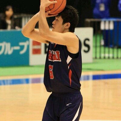 金丸晃輔の結婚の妻嫁や弟は 年収や釣りやバッシュや出身高校についても おりれぽ 金丸晃輔の結婚の妻嫁や弟は 年収や釣りやバッシュや出身高校についても おりれぽ